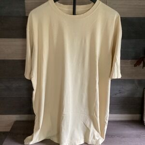 LL Bean Tee Mens XL Tall Black Cotton T Shirt Crewneck Traditional Fit Yellow